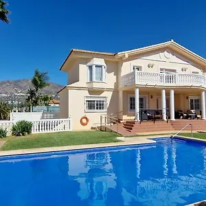 https://golden-villa-de-lujo.es-andalucia.com